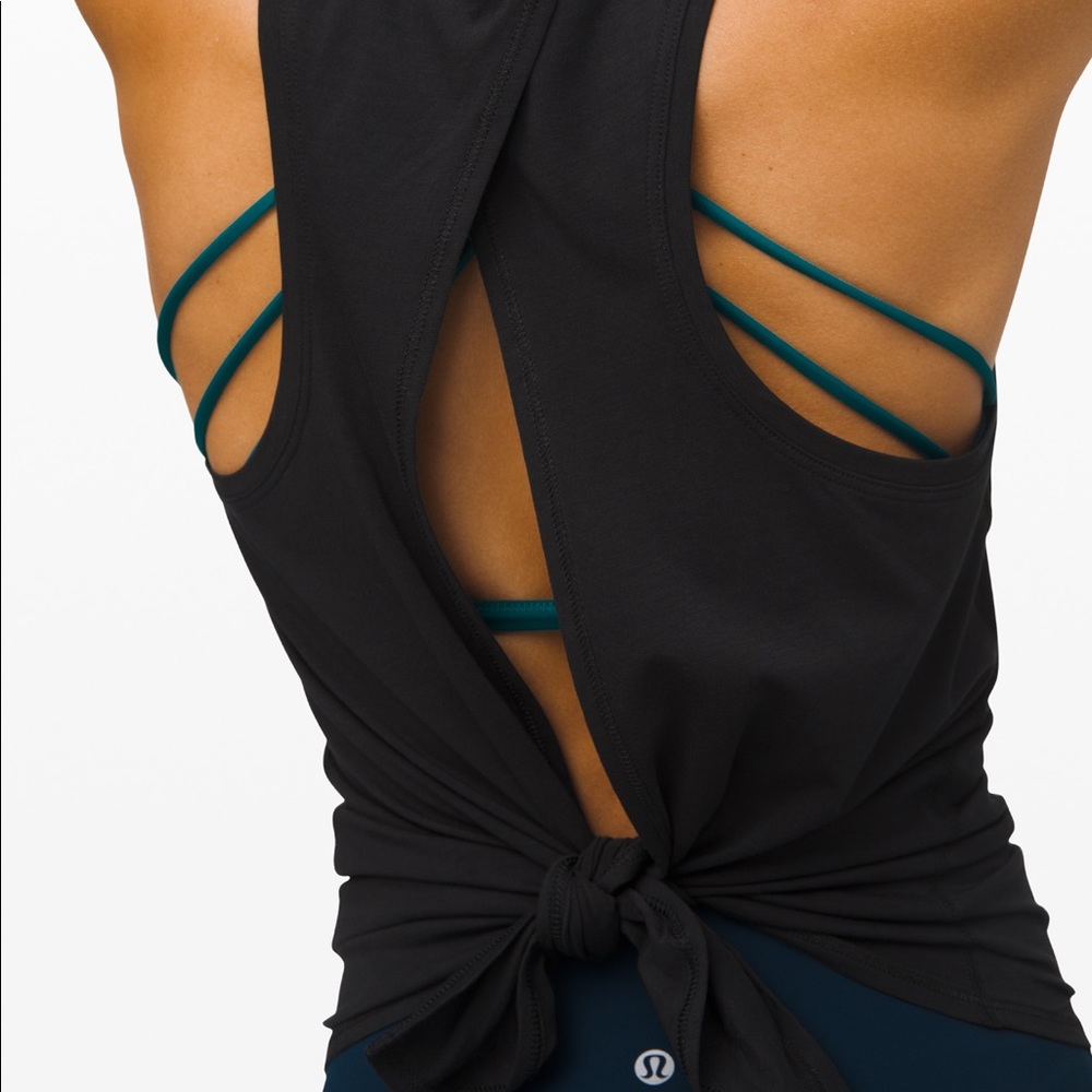 Lululemon All Tied Up Tank size 6 black